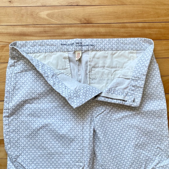 GAP - Picture 5 of 8